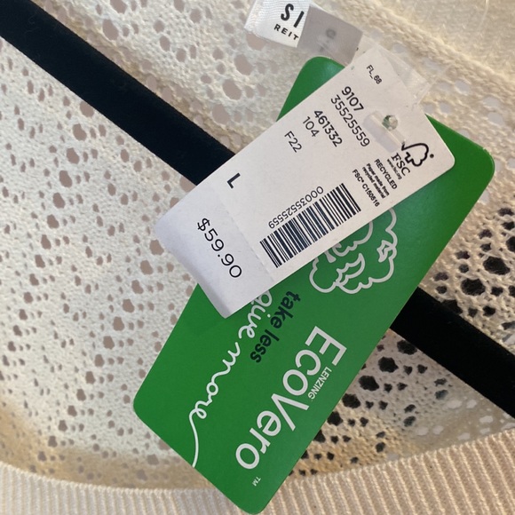 2/25$ Light knit V sweater beige - Picture 2 of 3